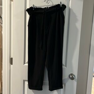 No Boundaries Black cinch waist pant
